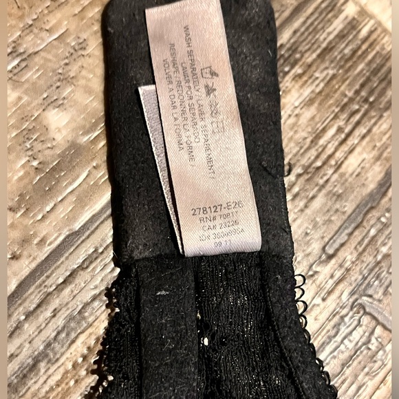 Victorias Secret DREAM ANGELS Lined Demi Bra • black lace & white trim • 34DD • - Picture 4 of 16